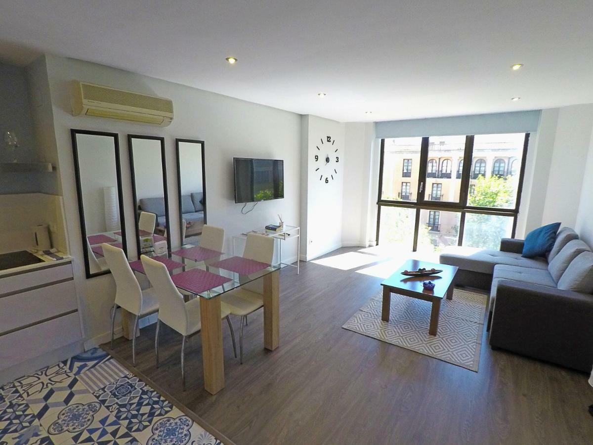 Apartamento Boulevard Gran Capitan Кордоба Екстериор снимка